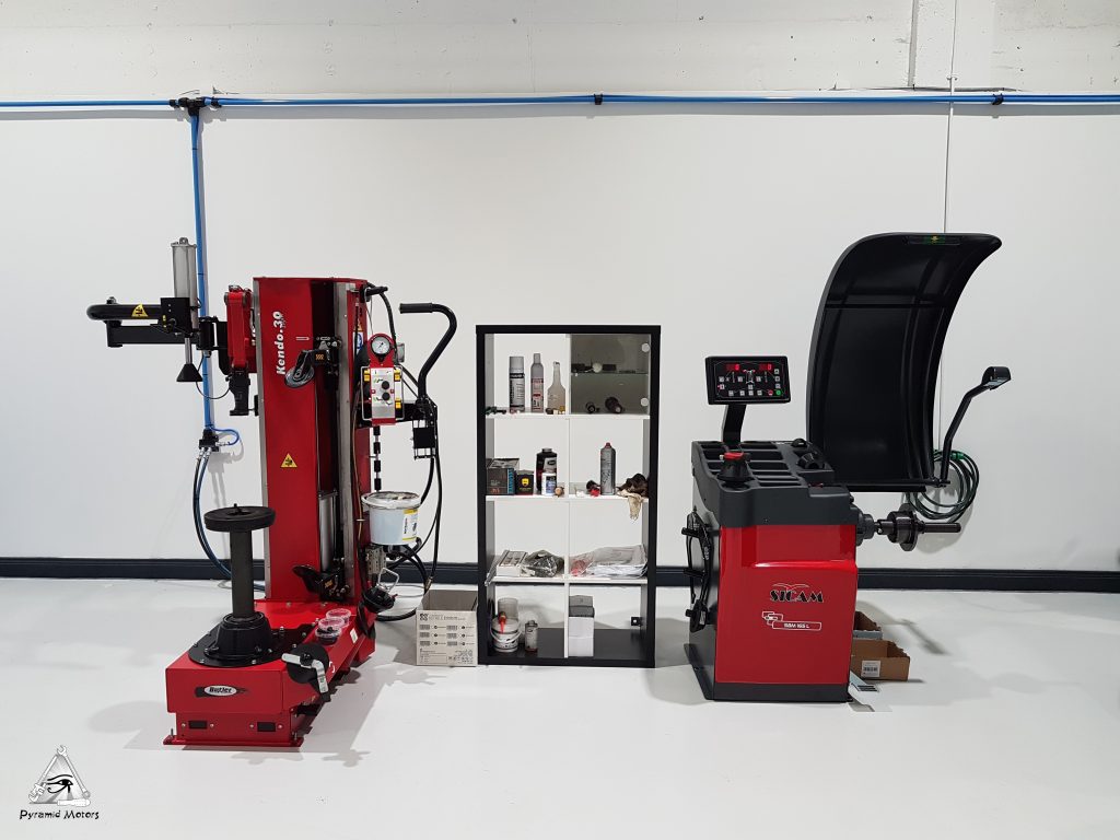 Pyramid Motors opens with Pitzone fitout TyreTrade.ie