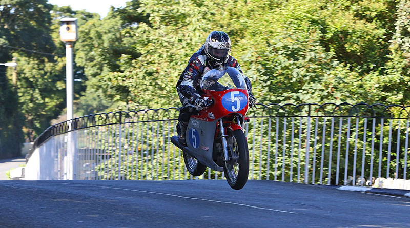 Avon-Michael-Dunlop---2016-Classic-TT-copy
